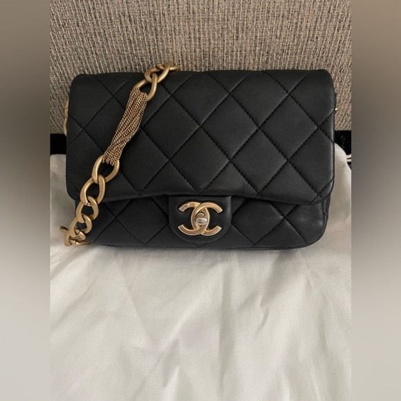 Chanel chain bag - Picture 15 of 15